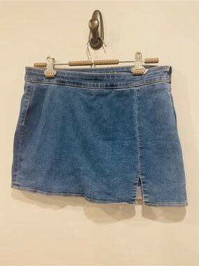 American Eagle Outfitters Blue Denim Mini Skirt/skort with Front Slit